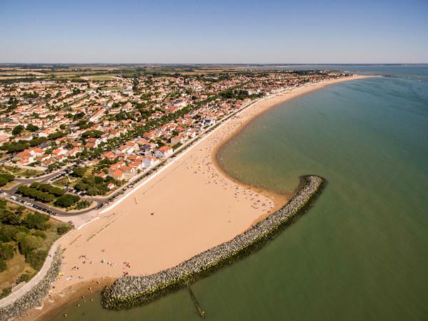 Maison *** Avec Cour 3Km Plage Et La Rochelle Saint-Vivien  Eksteriør billede