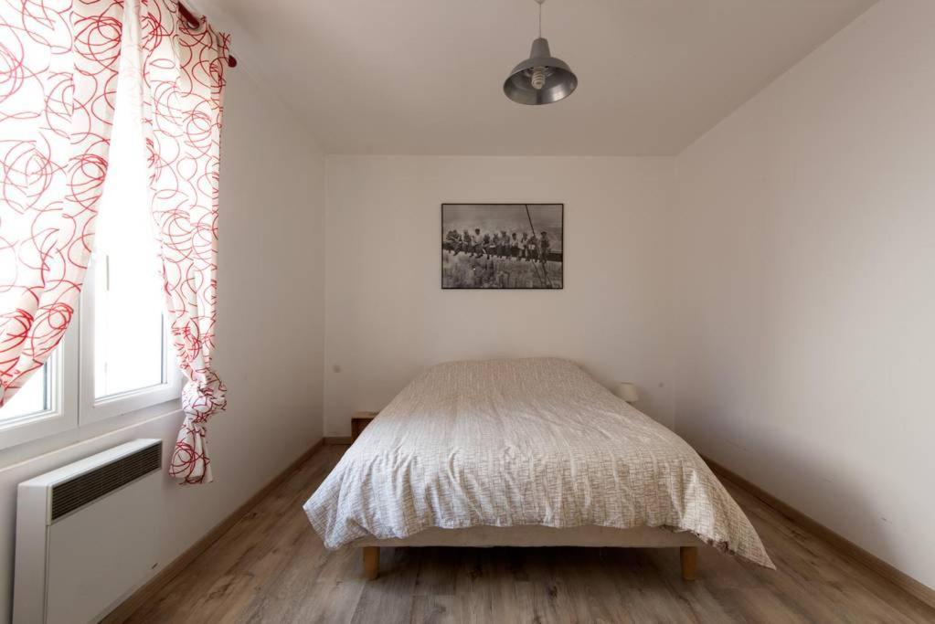 Maison *** Avec Cour 3Km Plage Et La Rochelle Saint-Vivien  Eksteriør billede